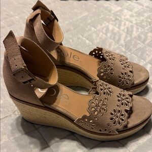 Taupe Suede Wedge Sandals with Floral Cutouts